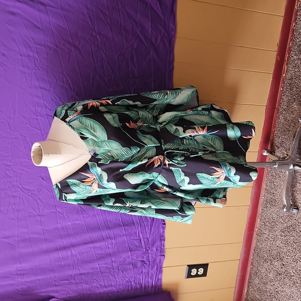 Leaf printed dress
